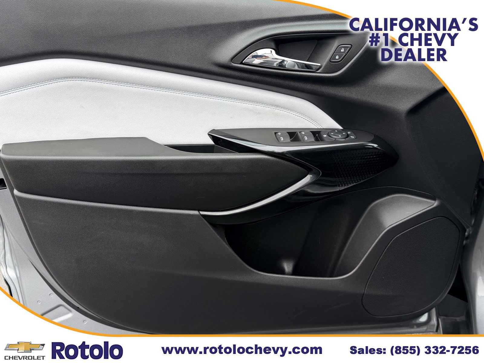 Used 2025 Chevrolet Trax LT FWD image 17