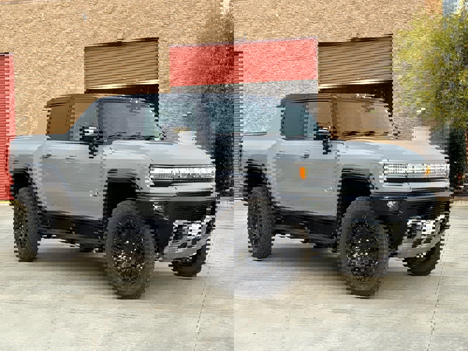 New 2026 GMC Hummer EV 4x4 Crew Cab image 2