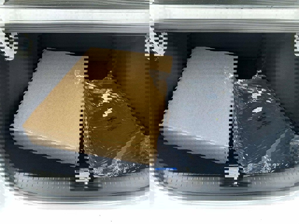 New 2026 Hyundai Elantra Sport image 7