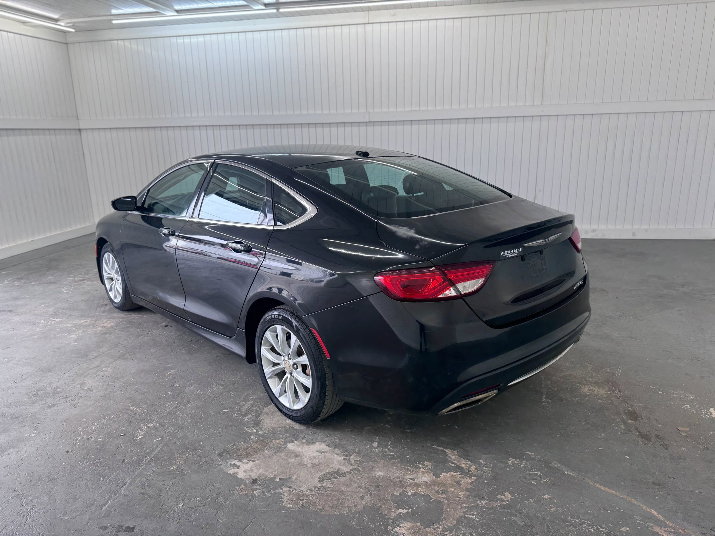 Used 2015 Chrysler 200 C image 7