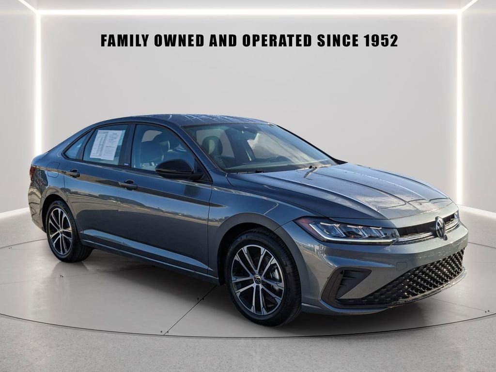 Certified 2025 Volkswagen Jetta Sport image 5