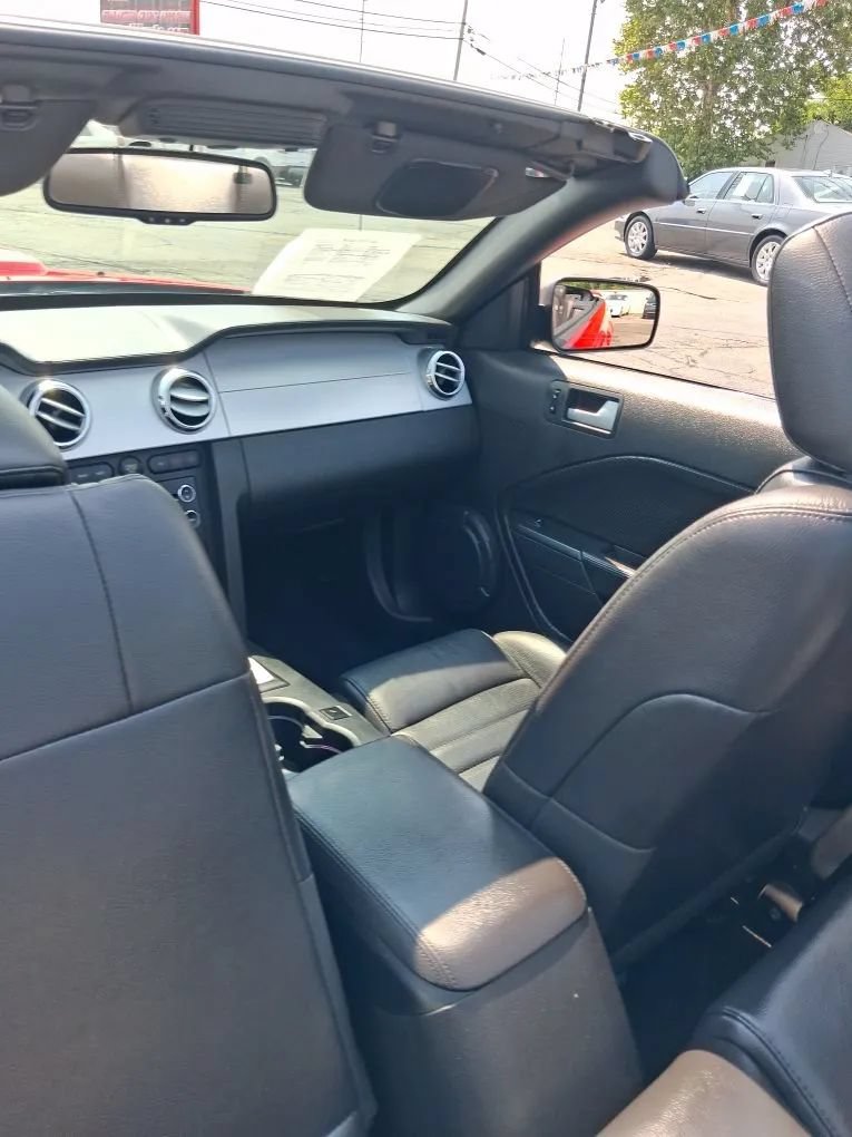 Used 2008 Ford Mustang GT RWD image 31