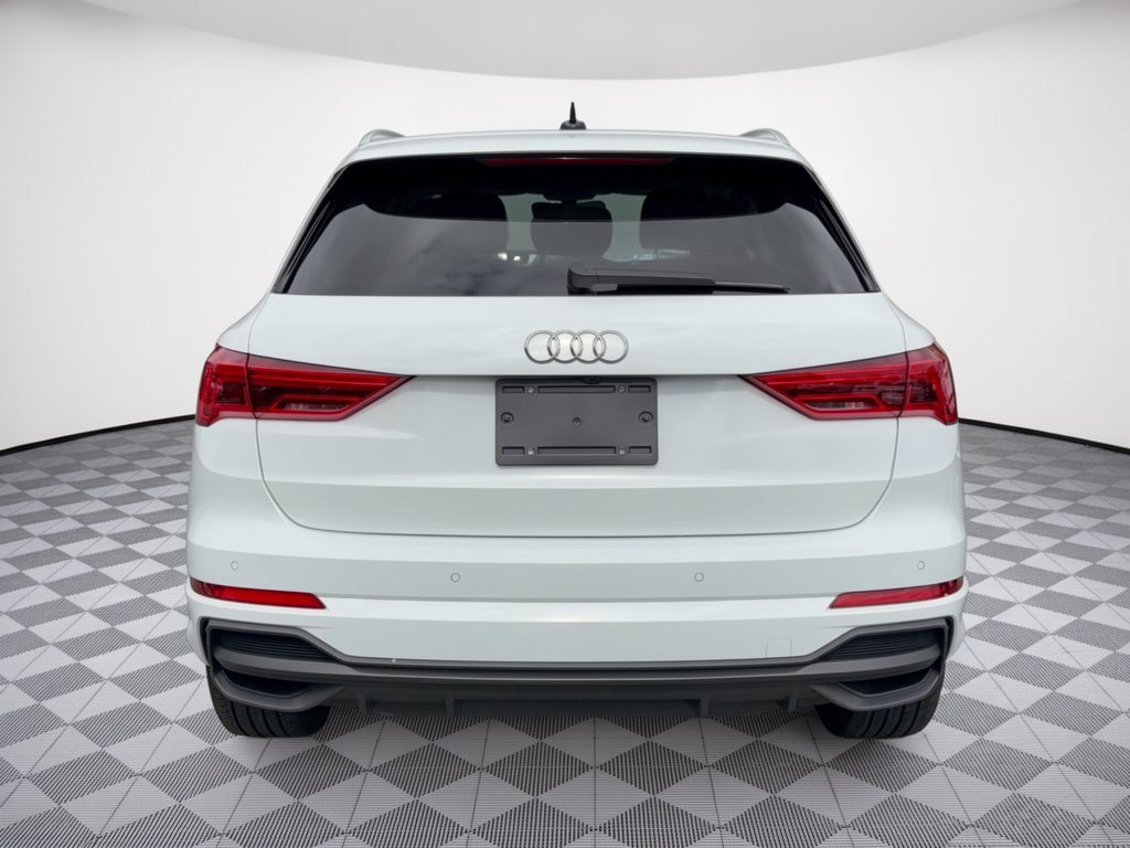 Used 2024 Audi Q3 2.0T Premium AWD/4WD image 11