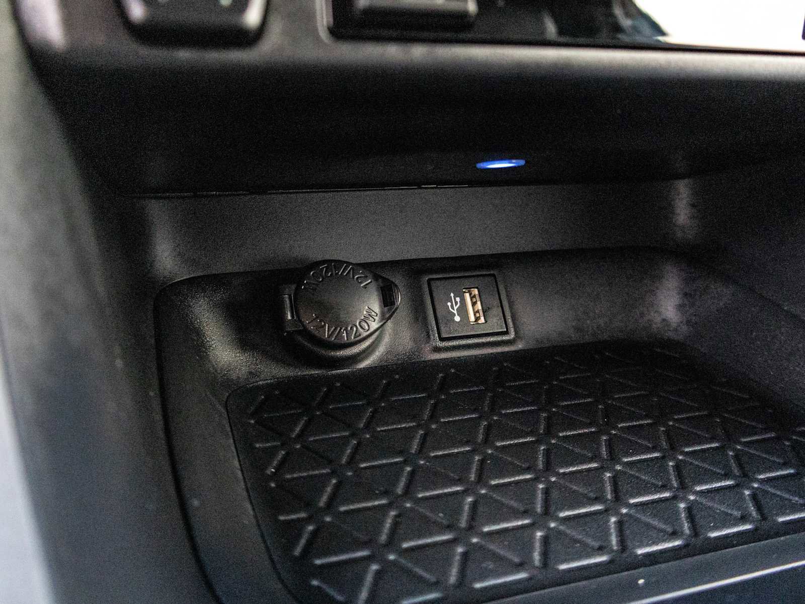 Used 2025 Toyota RAV4 XSE image 25