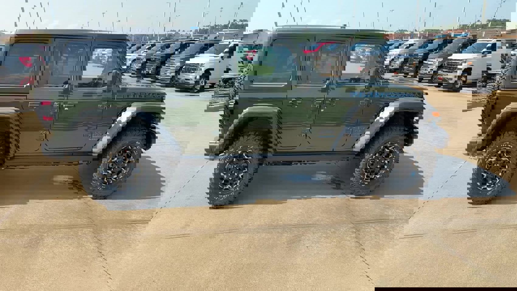 New 2023 Jeep Wrangler Unlimited Rubicon 4xe w/ Cold Weather Group image 9