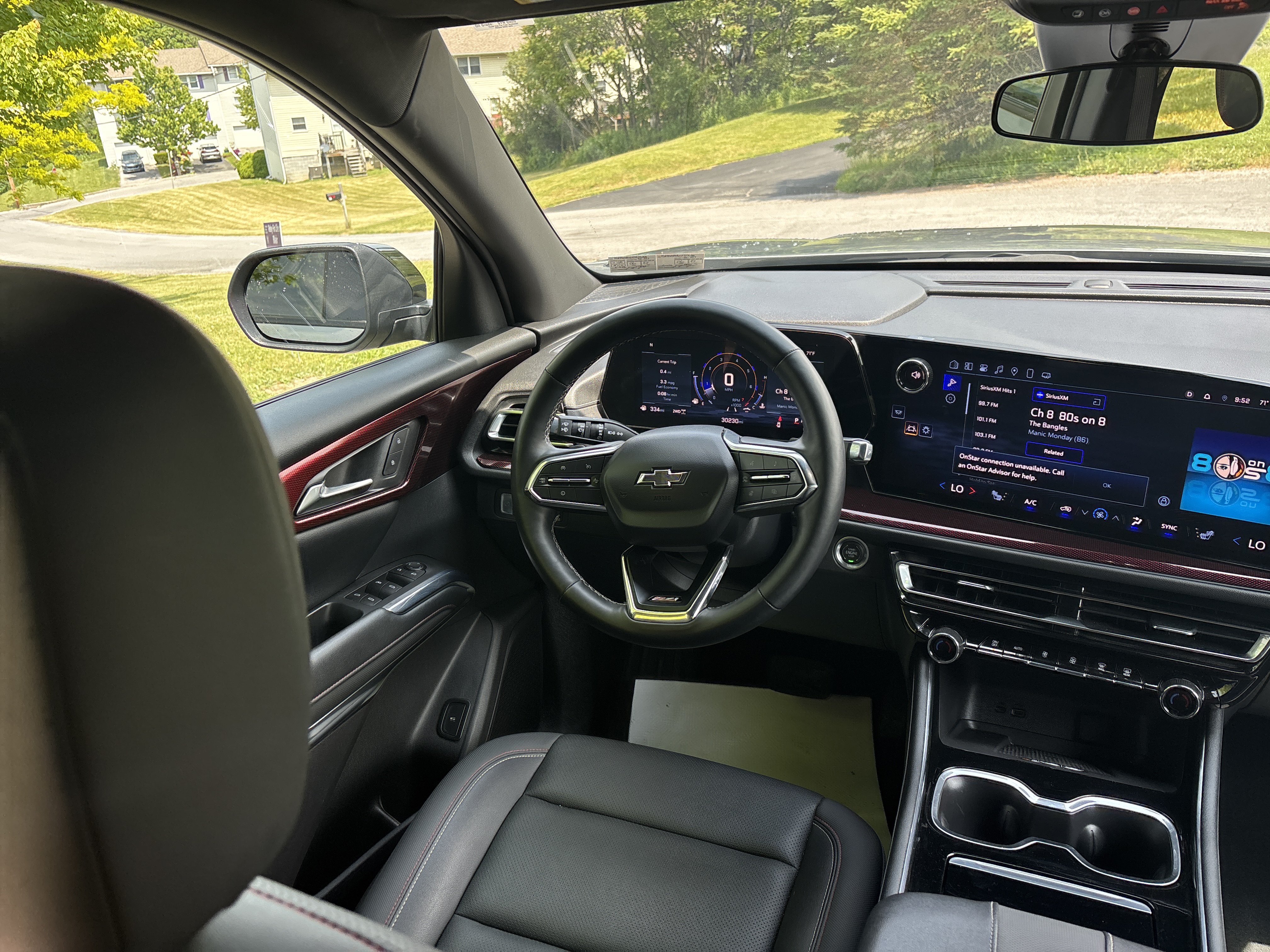 Used 2025 Chevrolet Traverse Z71 AWD/4WD image 16
