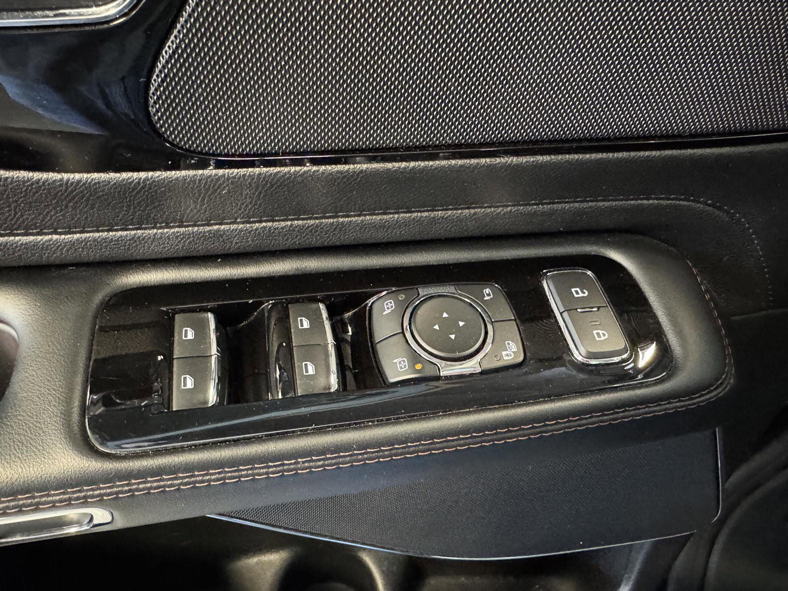 Used 2020 Lincoln Aviator Reserve w/ Equipment Group 201A image 40