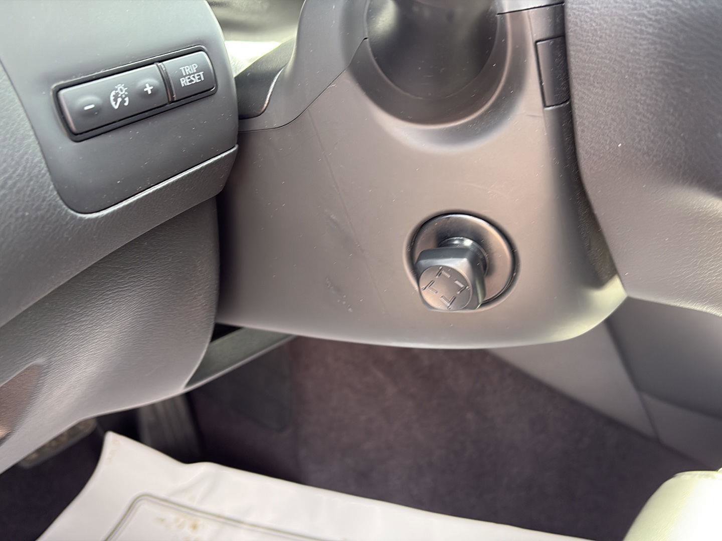 Used 2019 INFINITI Q60 3.0t Luxe w/ Essential Package image 9