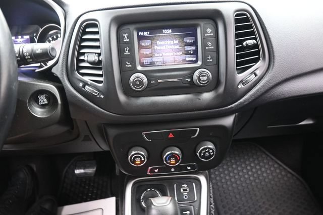 Used 2018 Jeep Compass Sport w/ Cold Weather Group AWD/4WD image 10