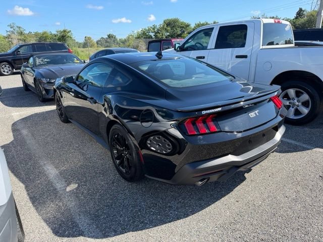 Used 2025 Ford Mustang GT RWD image 9