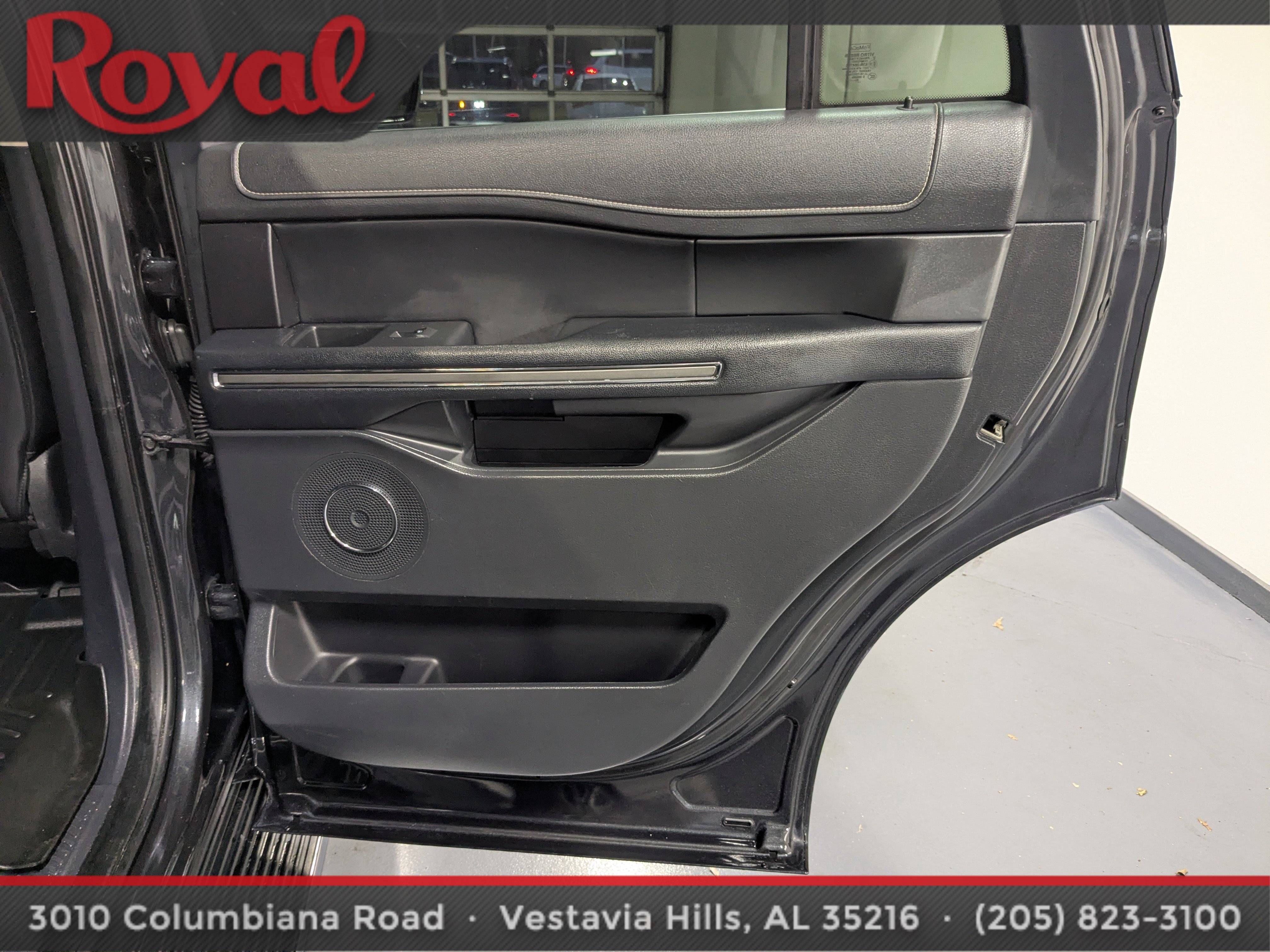 Used 2022 Ford Expedition XLT image 9