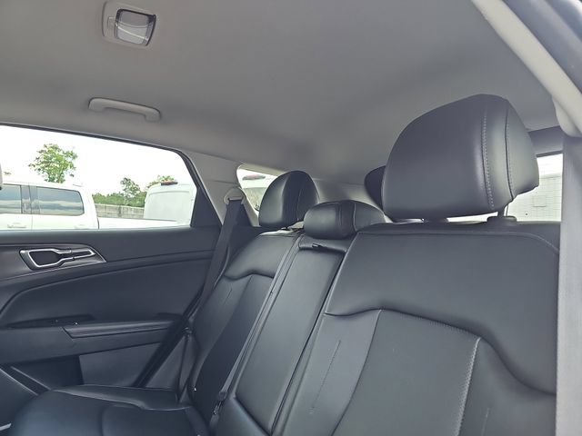 Used 2023 Kia Sportage EX FWD image 13