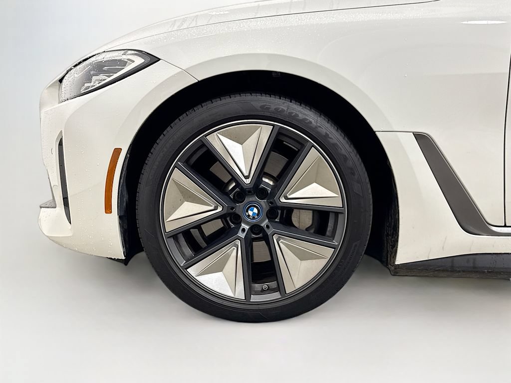 Used 2023 BMW i4 eDrive40 w/ Premium Package RWD image 2