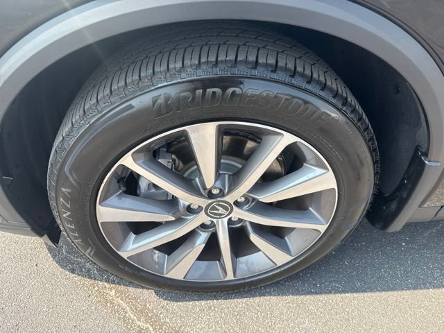 Used 2025 Acura MDX w/ Technology Package FWD image 12
