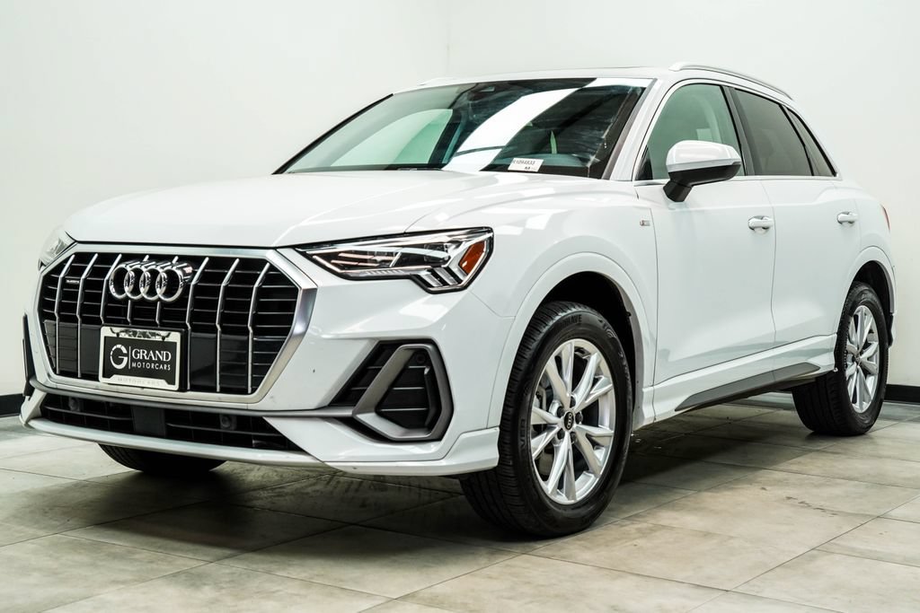 Used 2024 Audi Q3 2.0T Premium AWD/4WD image 9