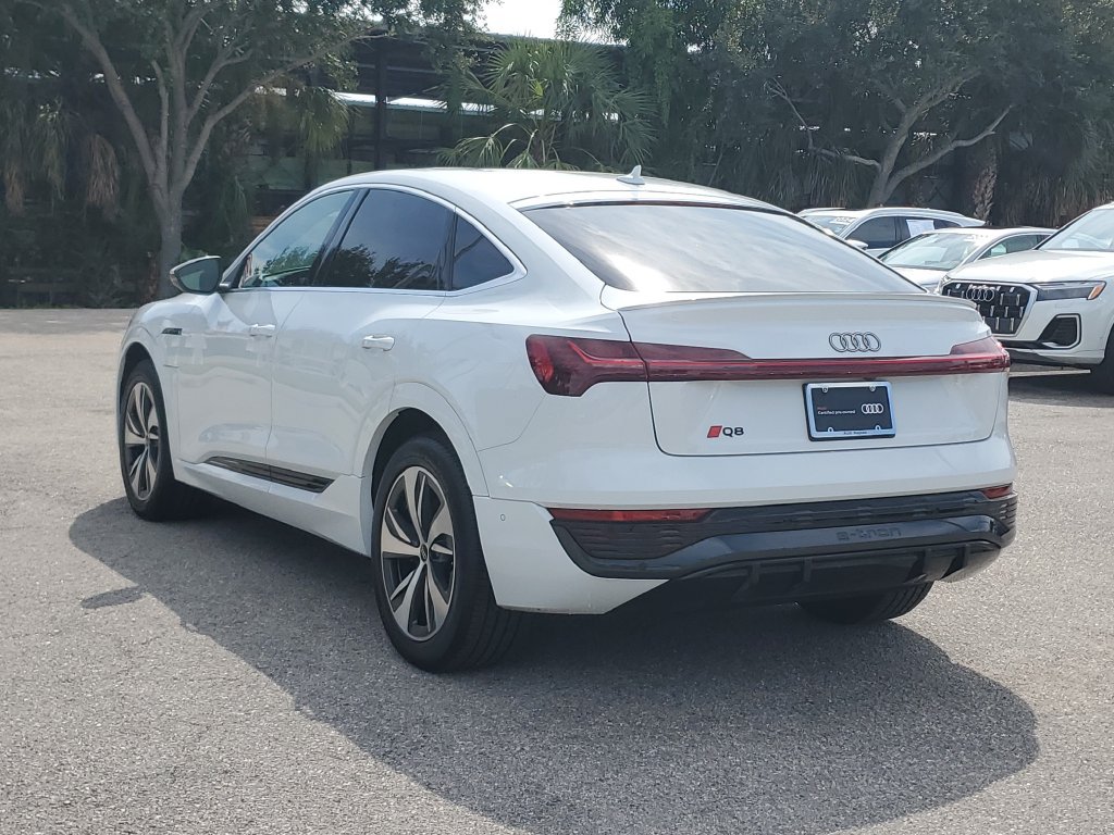 Certified 2024 Audi Q8 e-tron Premium Plus AWD/4WD image 7