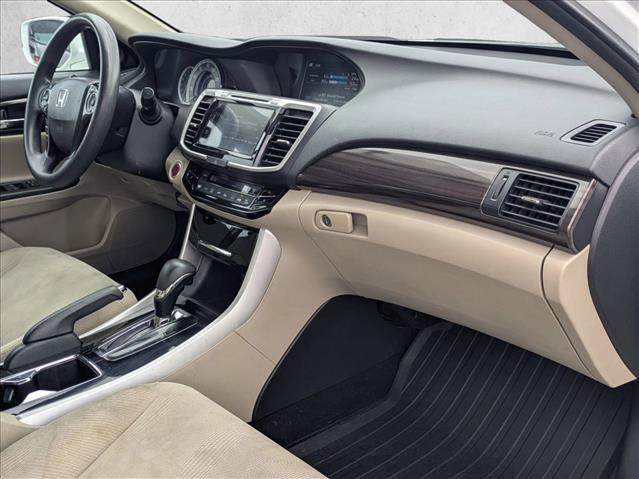 Used 2016 Honda Accord EX image 21