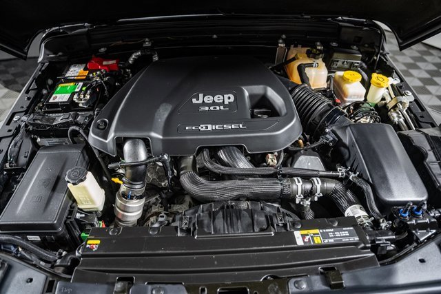 Used 2020 Jeep Wrangler Unlimited Sahara image 23