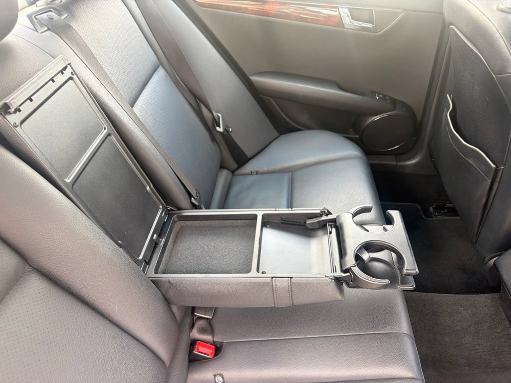Used 2011 Mercedes-Benz C 300 4MATIC Sedan image 45