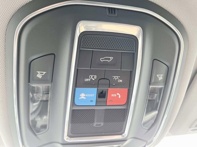 Used 2023 Jeep Grand Cherokee L Limited image 30