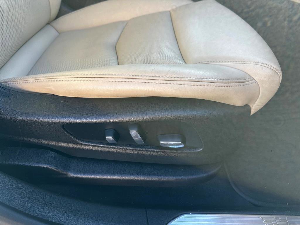 Used 2017 Cadillac XT5 Luxury w/ Driver Awareness Package image 25