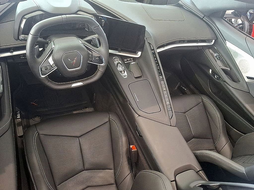 Used 2024 Chevrolet Corvette Z06 image 9