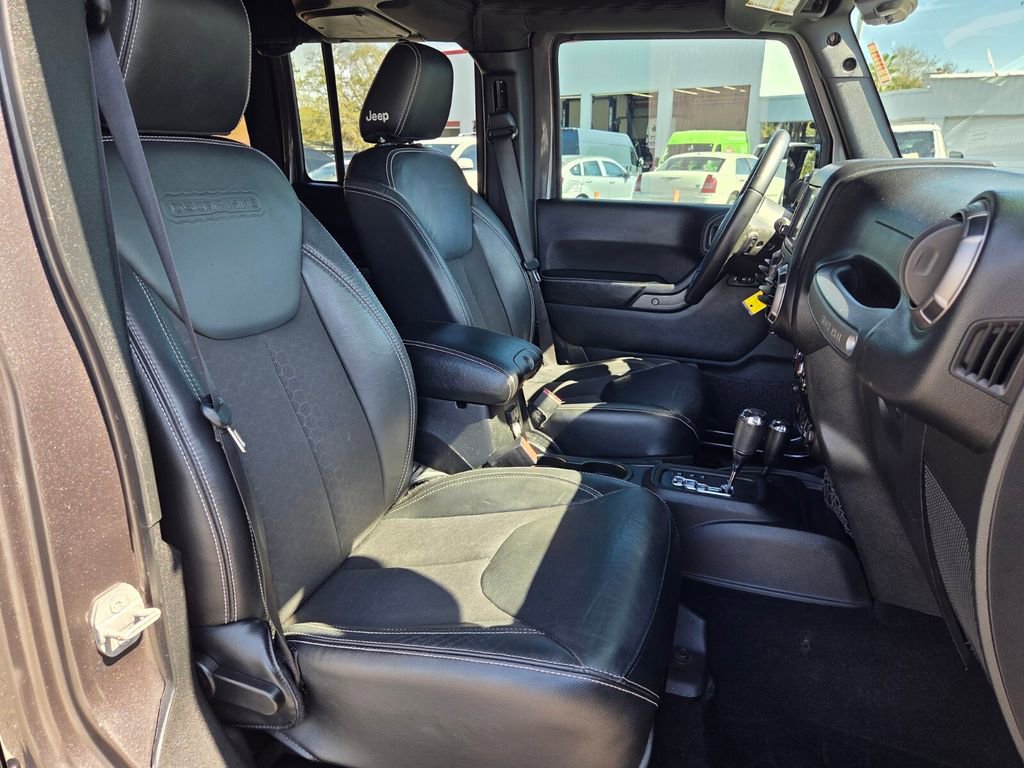 Used 2018 Jeep Wrangler Unlimited Sport AWD/4WD image 17