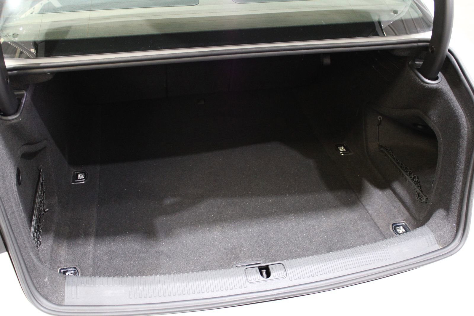 Used 2018 Audi A4 2.0T Ultra Premium w/ Convenience Package image 11