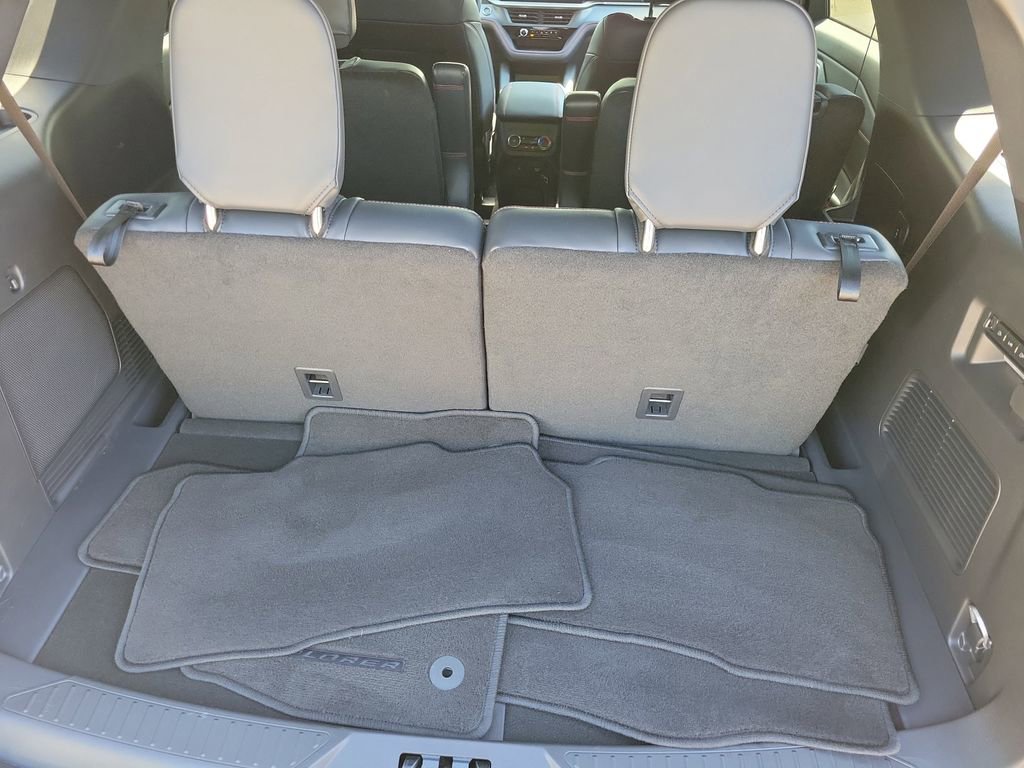 Used 2026 Ford Explorer ST w/ Sun And Sound Package RWD image 10