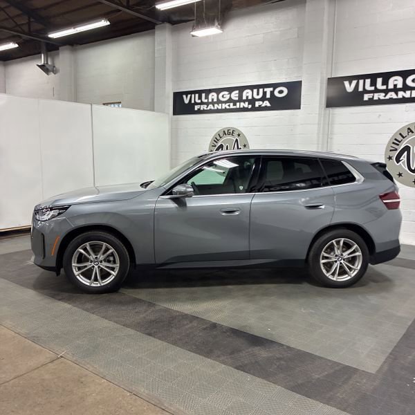 Used 2025 BMW X3 xDrive30i w/ Premium Package image 3