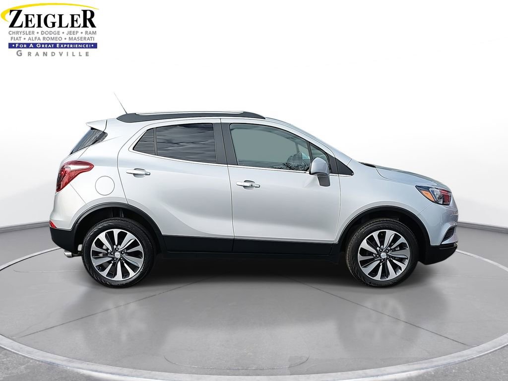Used 2022 Buick Encore Preferred image 4