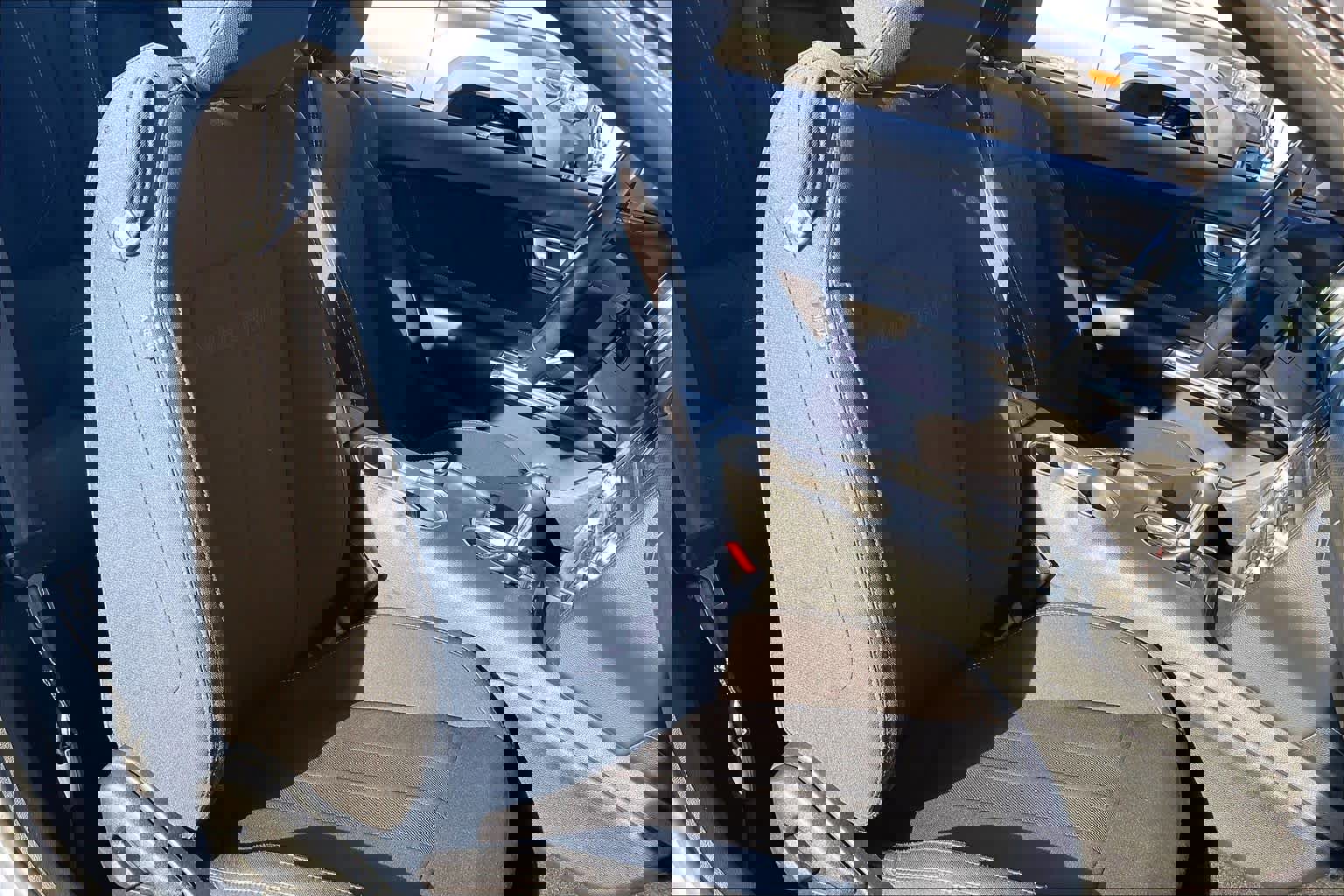 Used 2021 Ford Mustang EcoBoost image 10