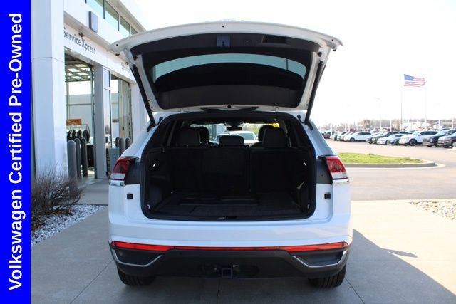 Used 2025 Volkswagen Atlas Cross Sport SE w/ Panoramic Sunroof Package image 10