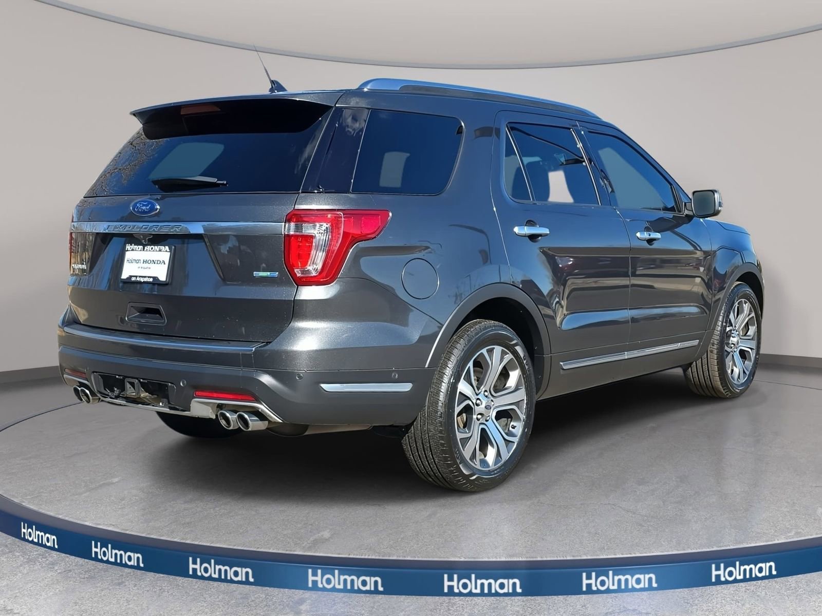 Used 2018 Ford Explorer Platinum image 7