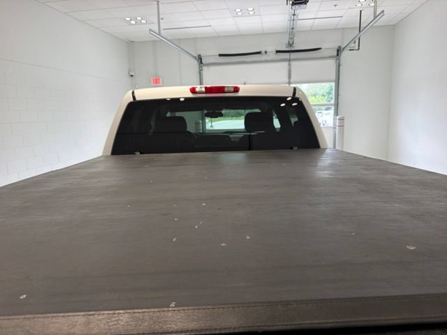 Used 2011 GMC Sierra 3500 SLE w/ SLE Preferred Package AWD/4WD image 9