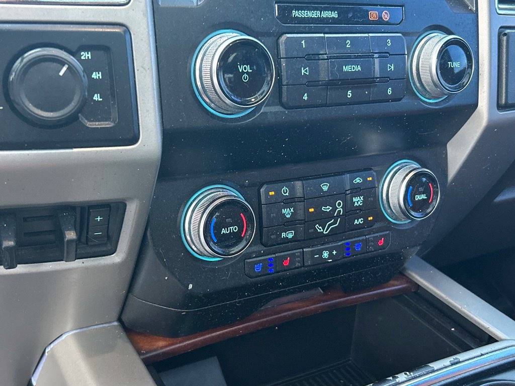 Used 2019 Ford F250 King Ranch w/ King Ranch Ultimate Package AWD/4WD image 42