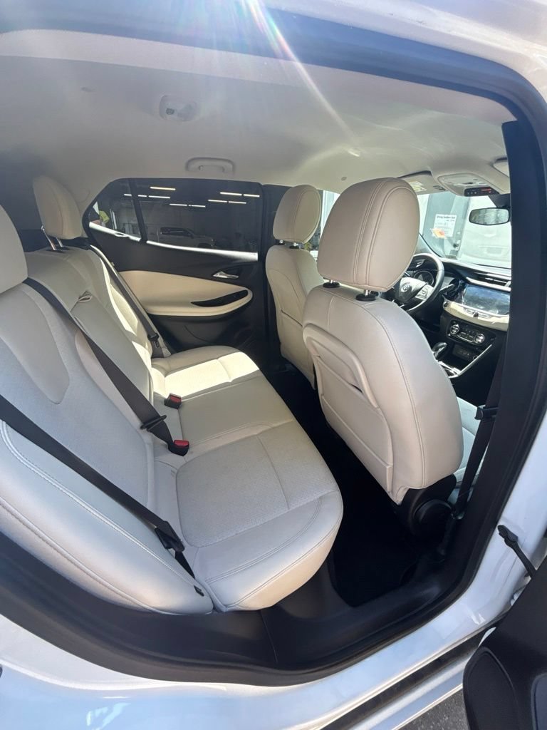 Used 2021 Buick Encore GX Select w/ Sport Touring Package FWD image 21