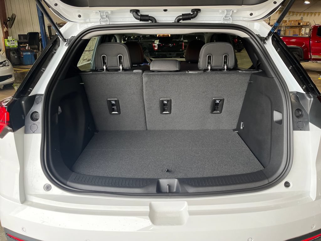 New 2027 Chevrolet Bolt LT FWD image 22