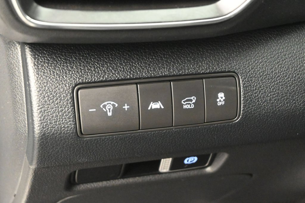 Used 2023 Hyundai Santa Fe SEL FWD image 5