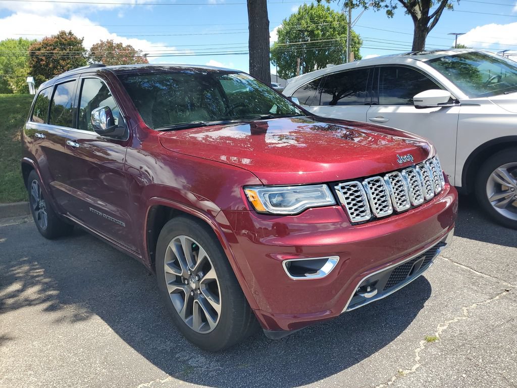 Used 2017 Jeep Grand Cherokee Overland w/ Jeep Active Safety Group AWD/4WD image 3