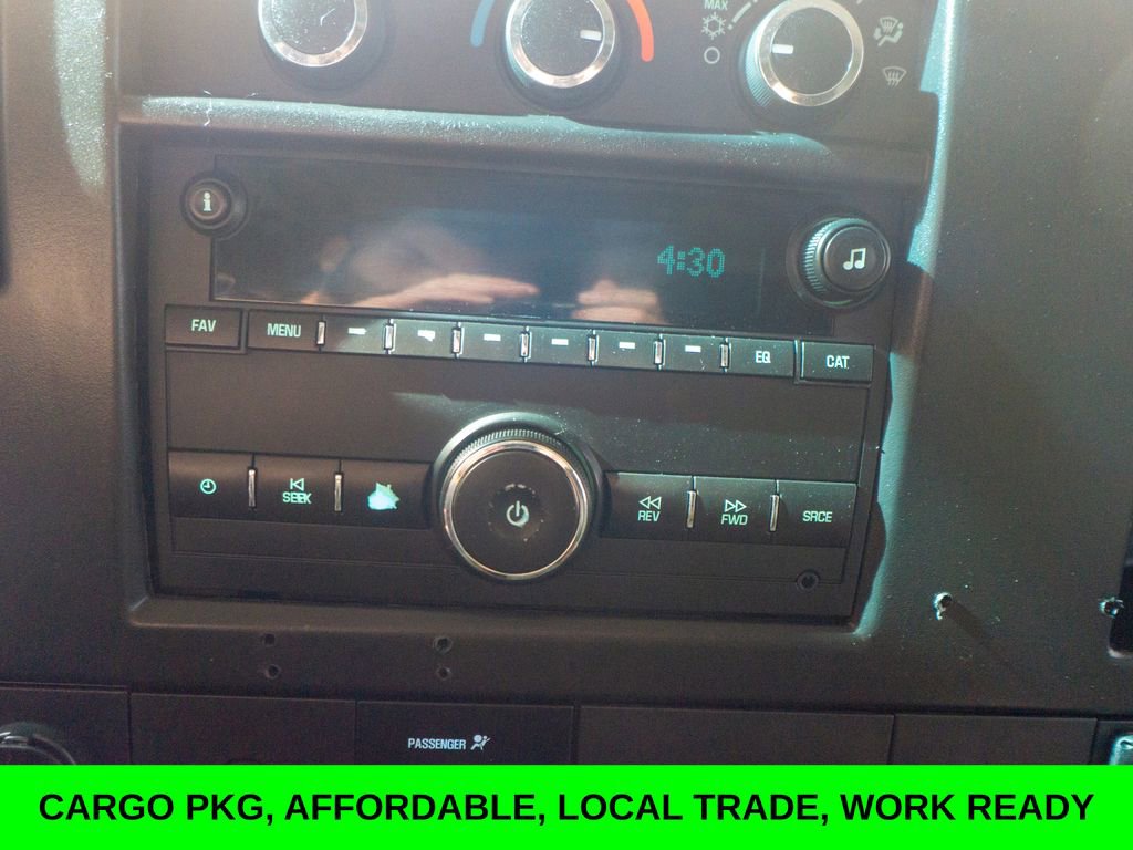 Used 2015 Chevrolet Express 2500 image 17