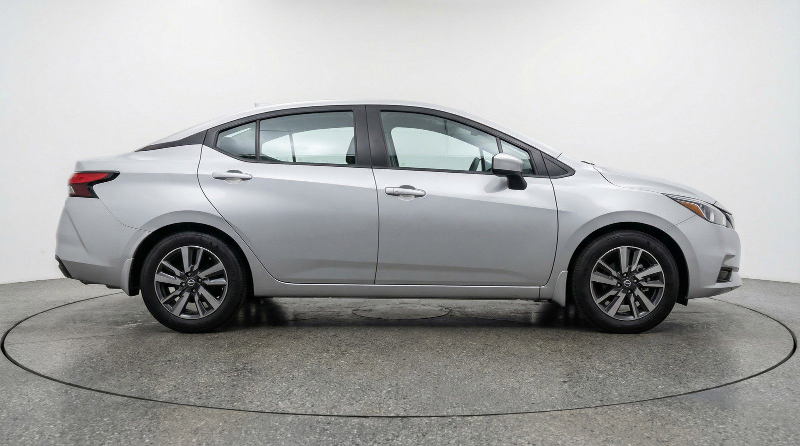 Used 2025 Nissan Versa SV FWD image 11