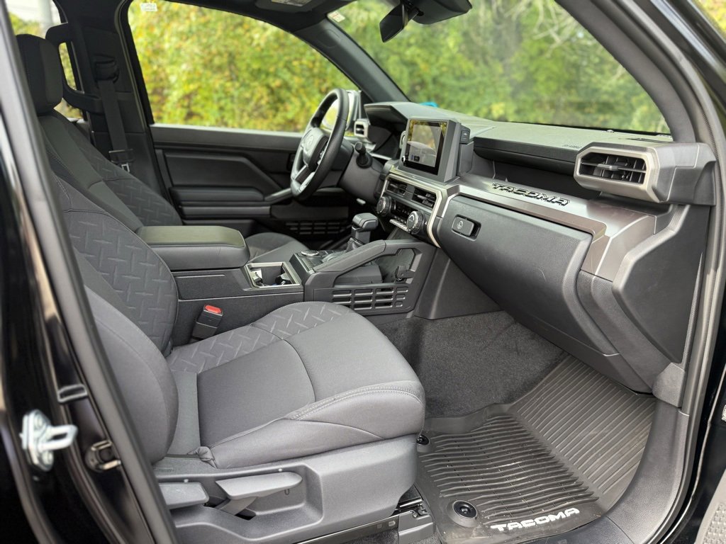 Certified 2025 Toyota Tacoma SR5 image 17
