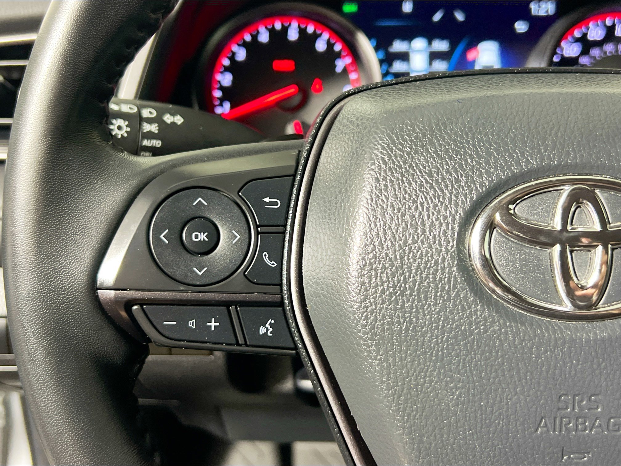 Used 2024 Toyota Camry XSE FWD image 18