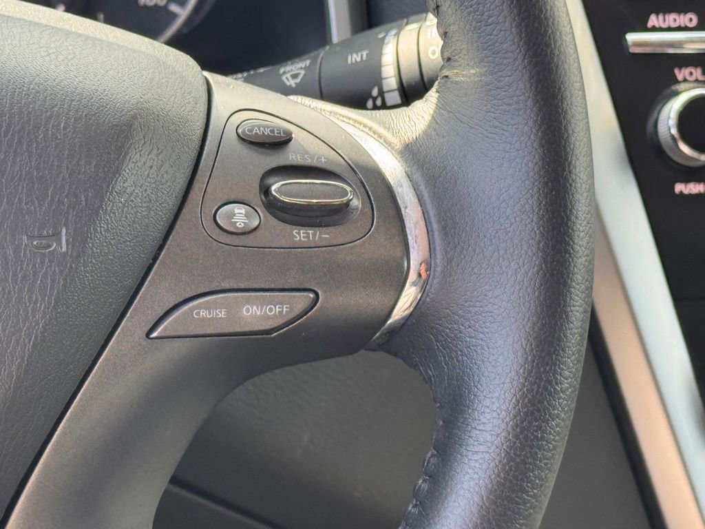 Certified 2024 Nissan Murano SV w/ SV Midnight Edition Package image 17