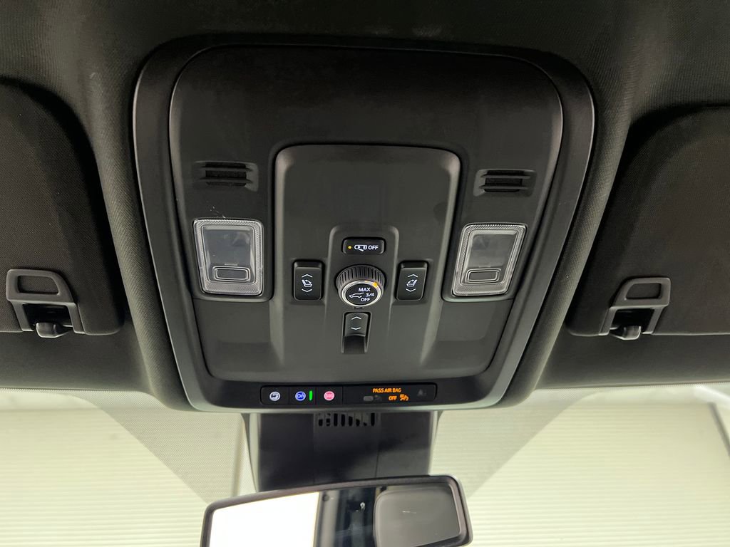 Used 2025 GMC Yukon Denali AWD/4WD image 63