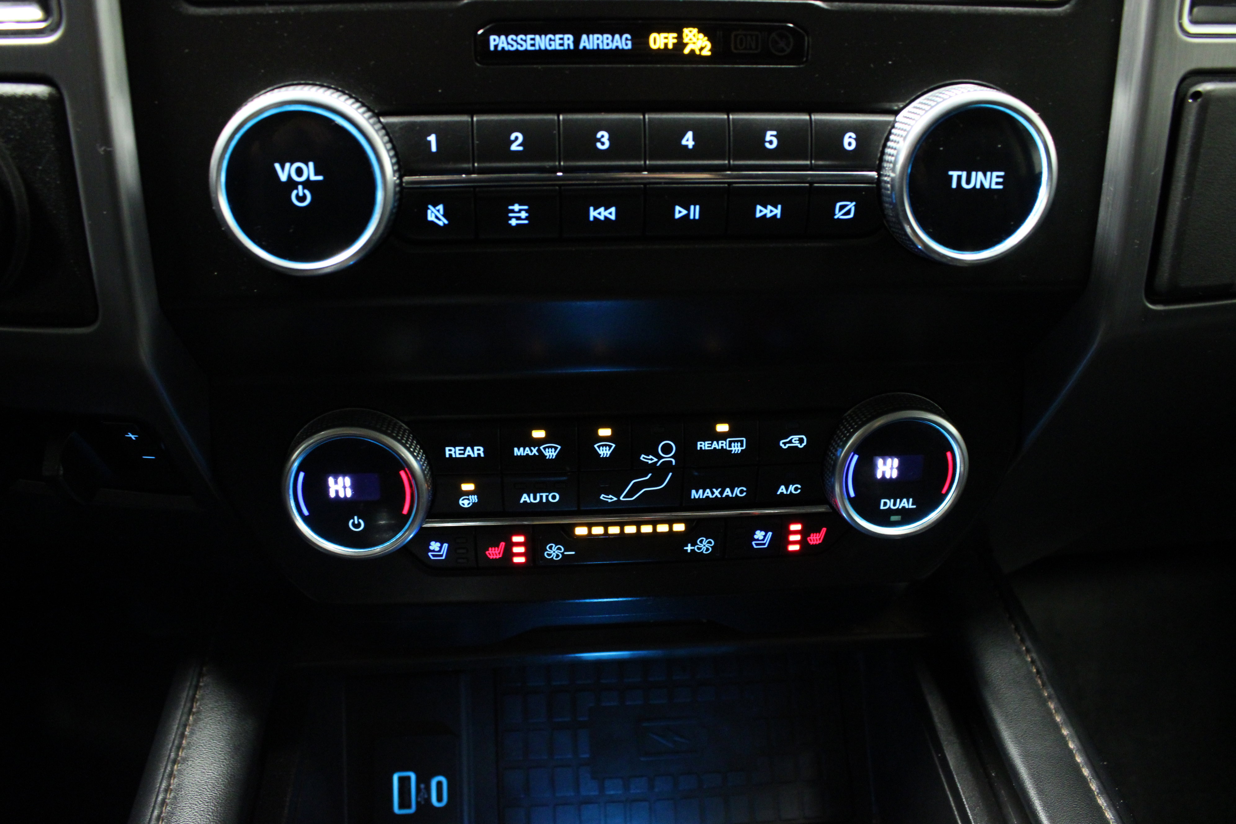 Used 2021 Ford Expedition Max Platinum AWD/4WD image 27