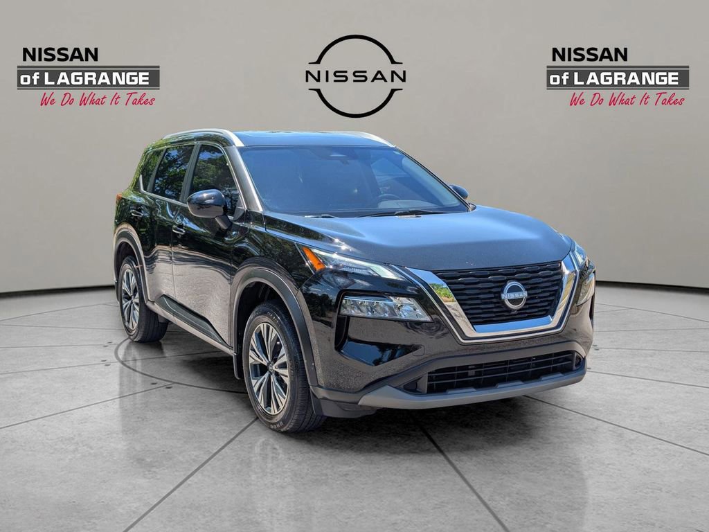 Used 2023 Nissan Rogue SV w/ SV Premium B Package FWD image 3