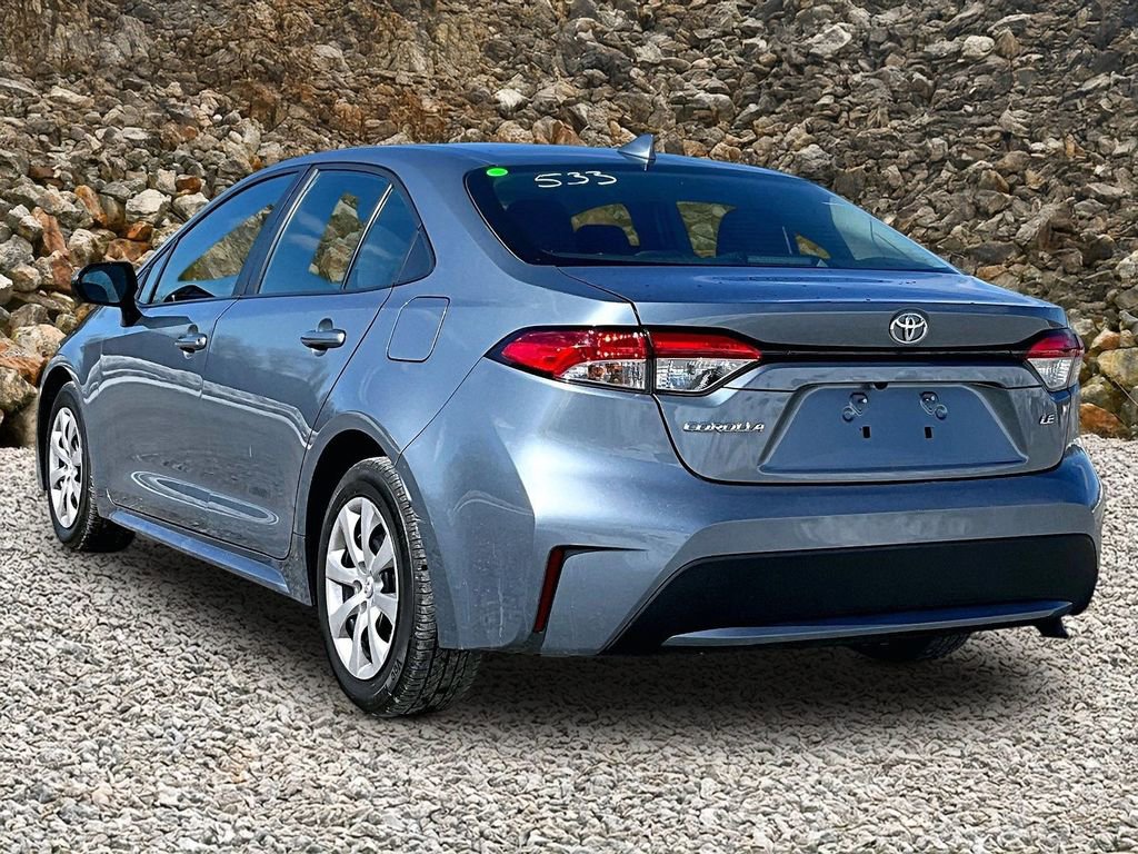 Used 2022 Toyota Corolla LE image 11