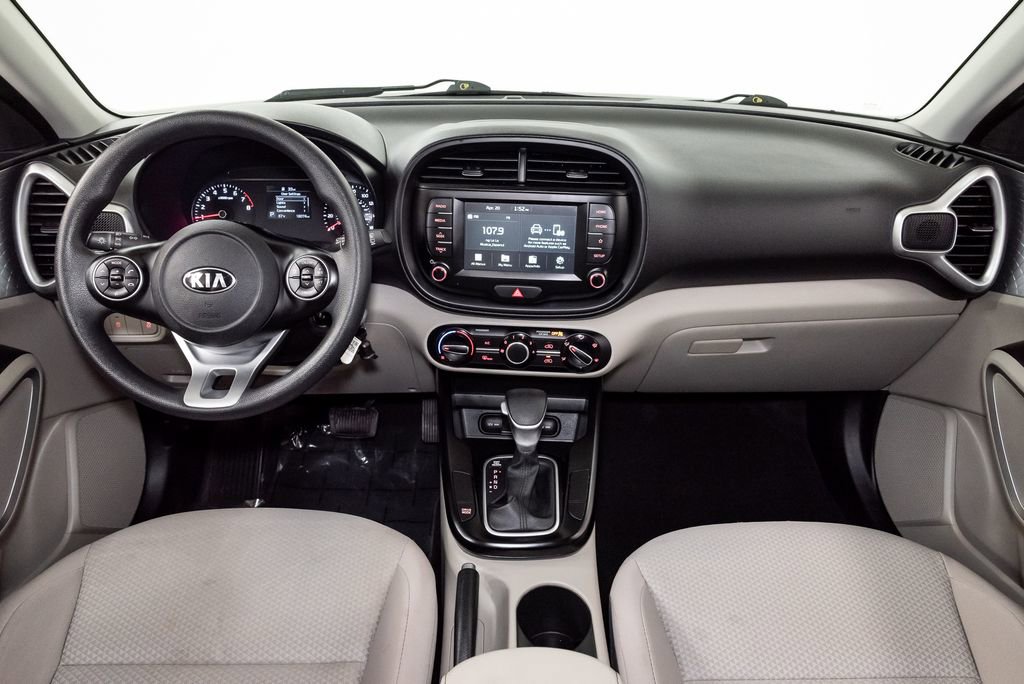 Certified 2020 Kia Soul LX FWD image 10